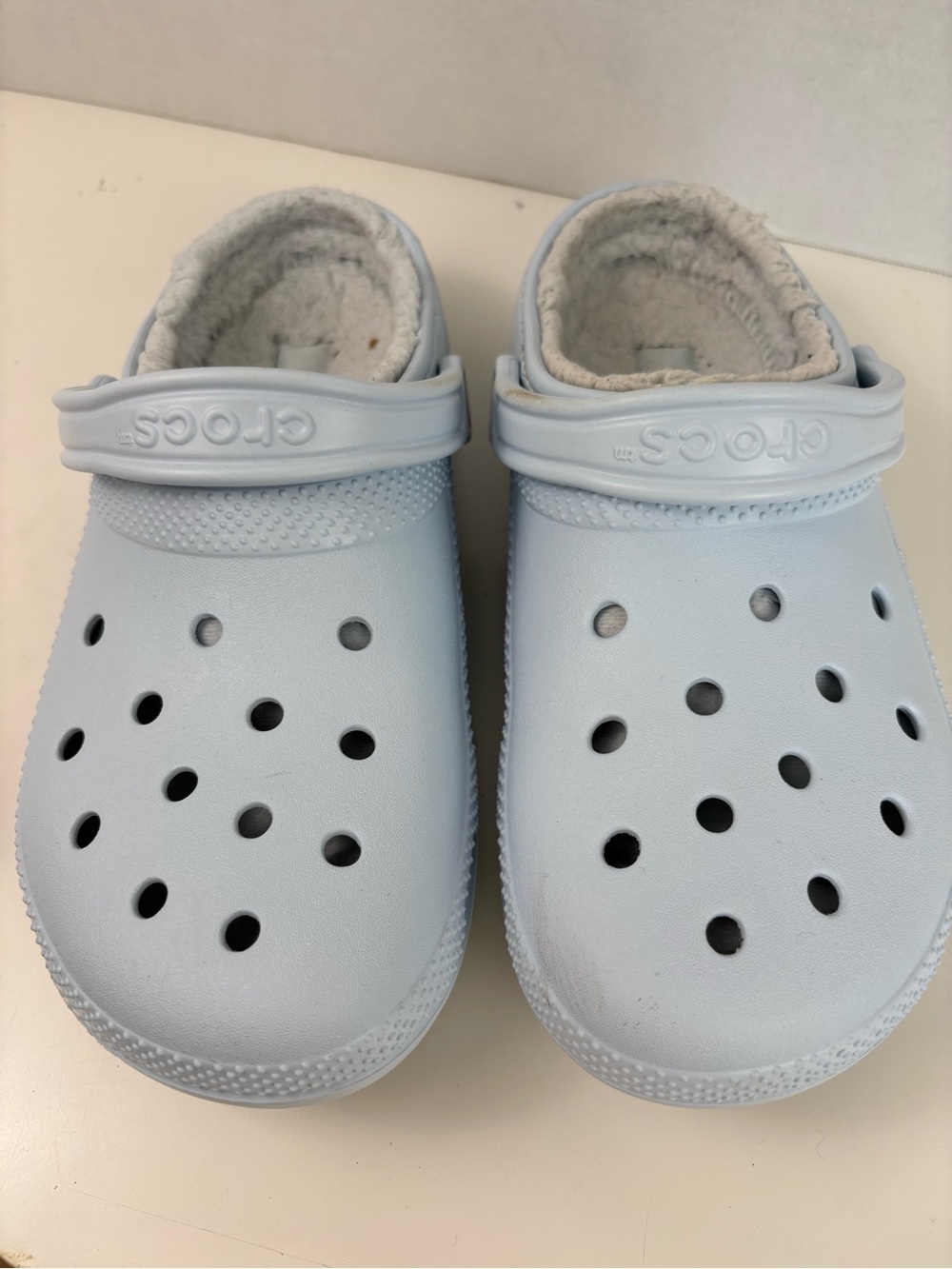 CROCS Women’s Men’s Clog Slippers Sip on Plush Lining Blue